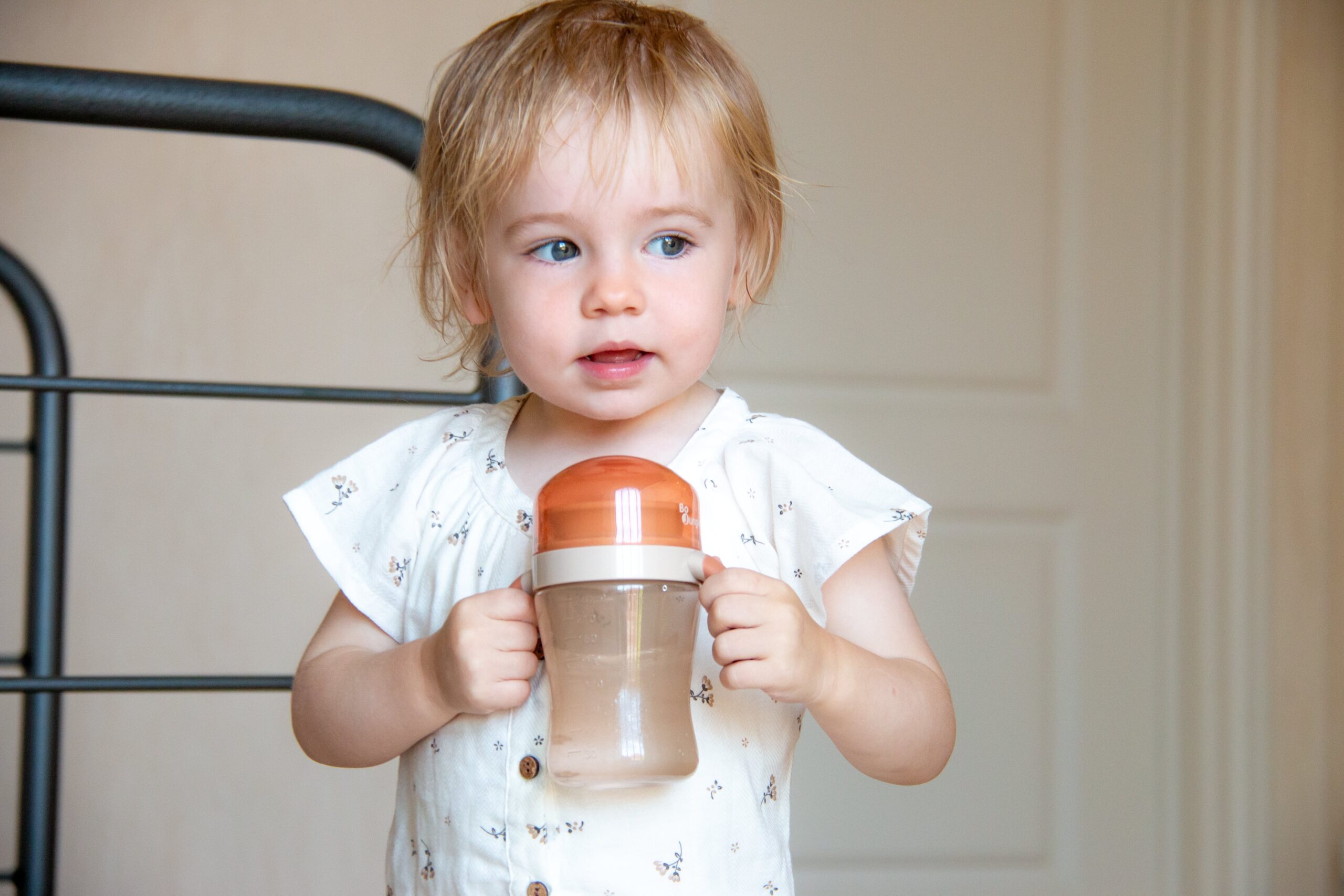 Hoe kies je de juiste drinkbeker voor je peuter?