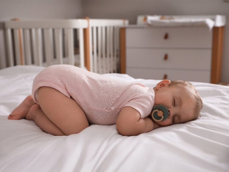 5 façons douces pour aider votre bébé à mieux dormir